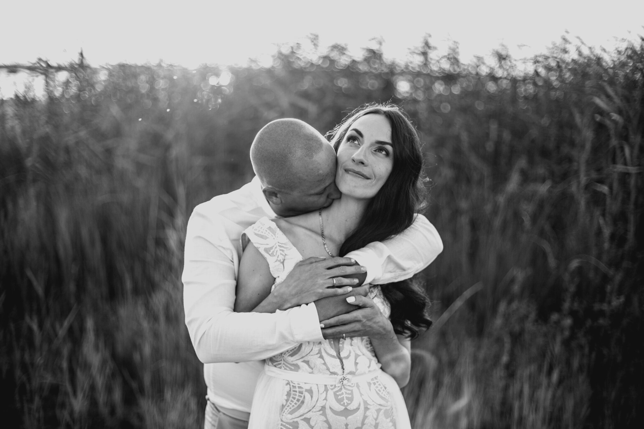 Pruutpaari ilupildid loojangus Võsu rannas I Fotograaf Reti Kokk Pruutpaari ilupildid loojangus Võsu rannas I Fotograaf Reti Kokk