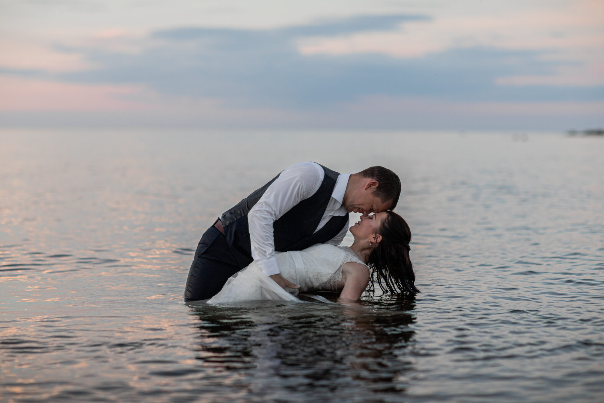 Trash the dress fotosessioon rannas I Fotograaf Reti Kokk