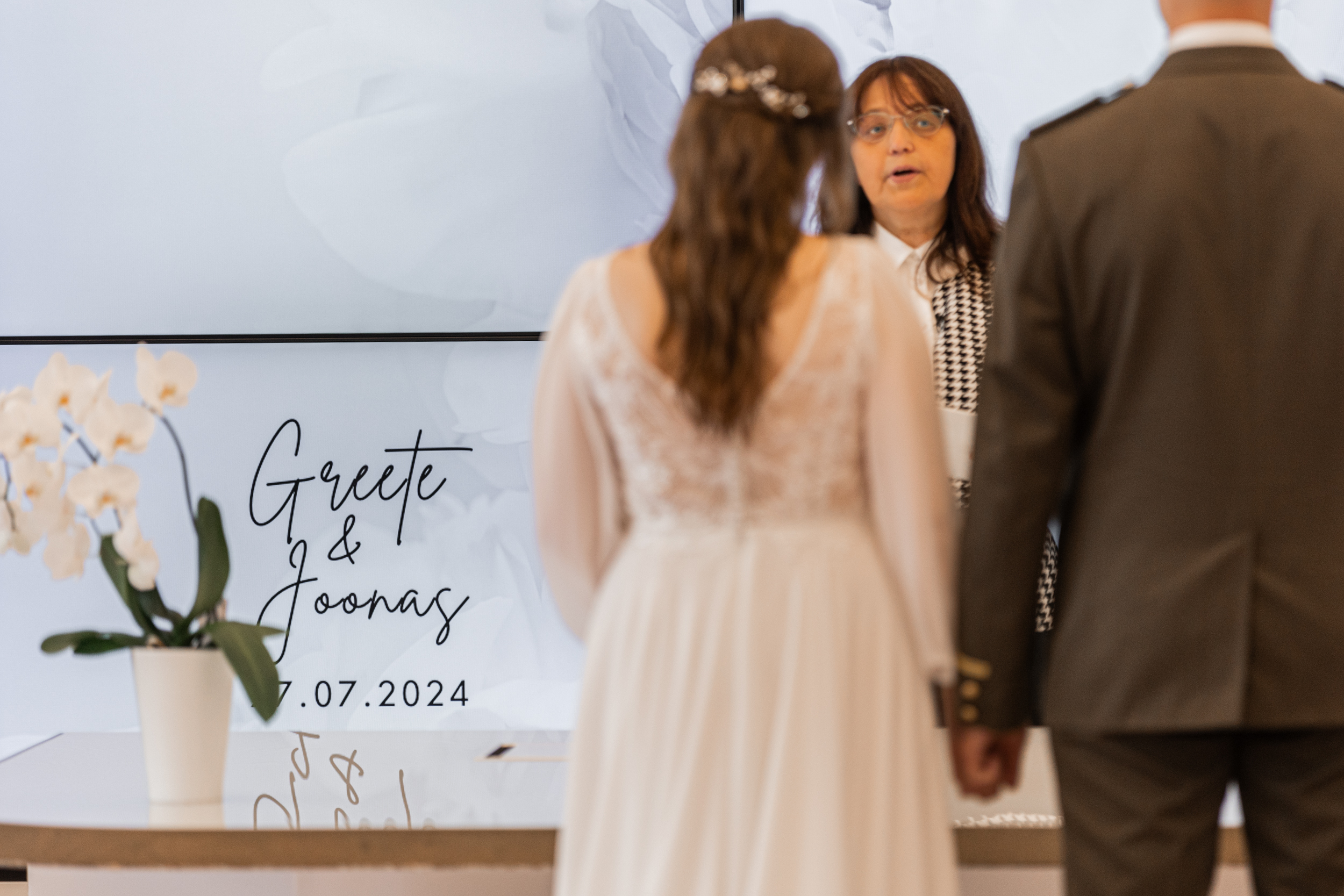 Abielu registreerimine Rakvere linnavalitsuses I Fotograaf Reti Kokk