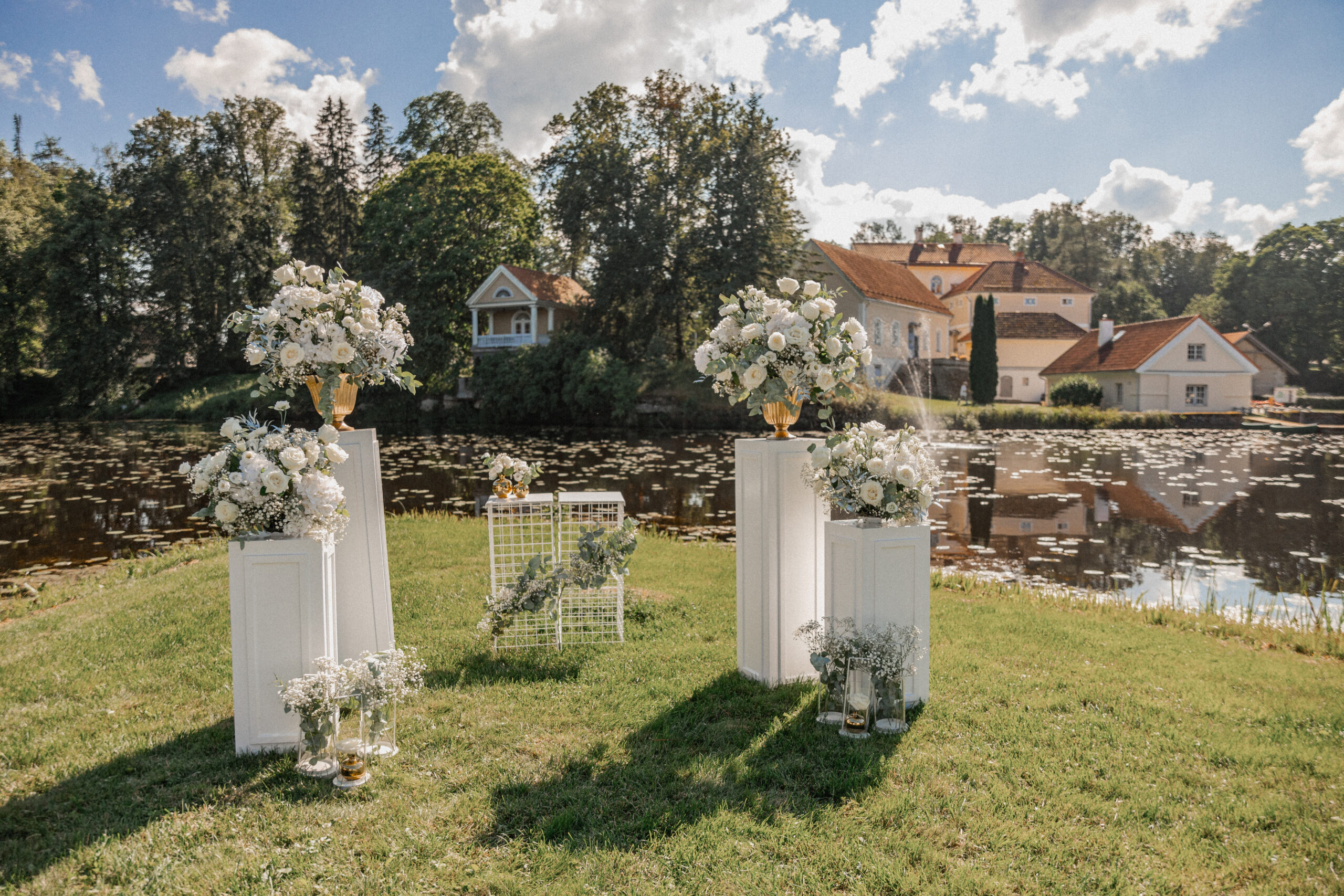 Pulmatseremoonia Vihula mõisa saarekesel I Pulmafotograaf Reti Kokk