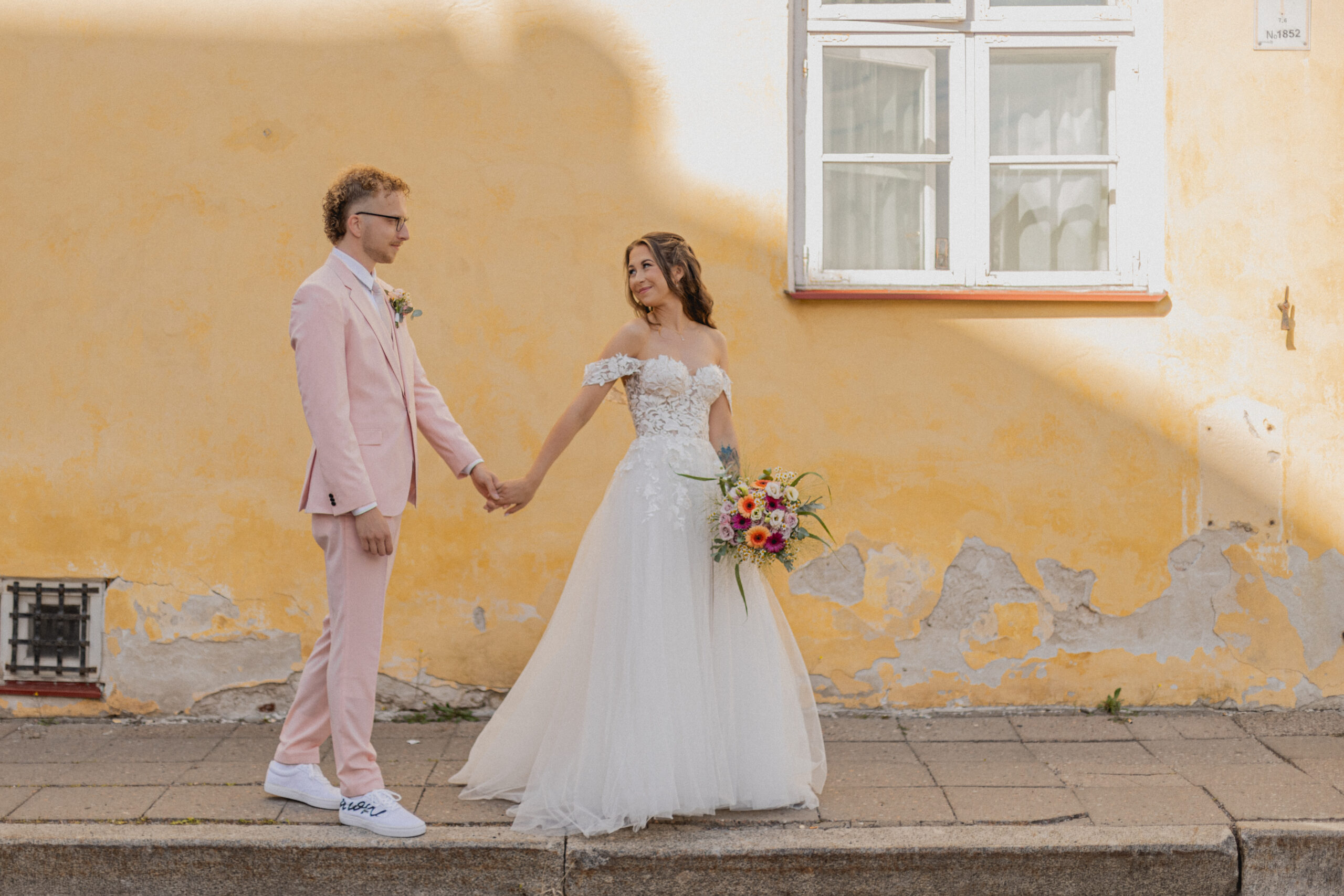 Pruutpaari fotosessioon Toompeal I Pulmafotograaf Reti Kokk