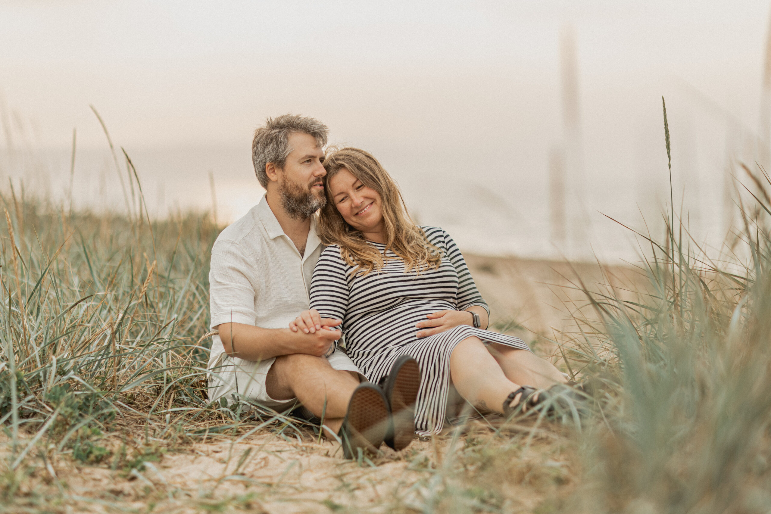 Beebiootuse fotosessioon koeraga rannas I Fotograaf Reti Kokk
